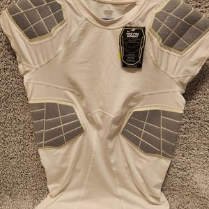 Nike pro combat sirt